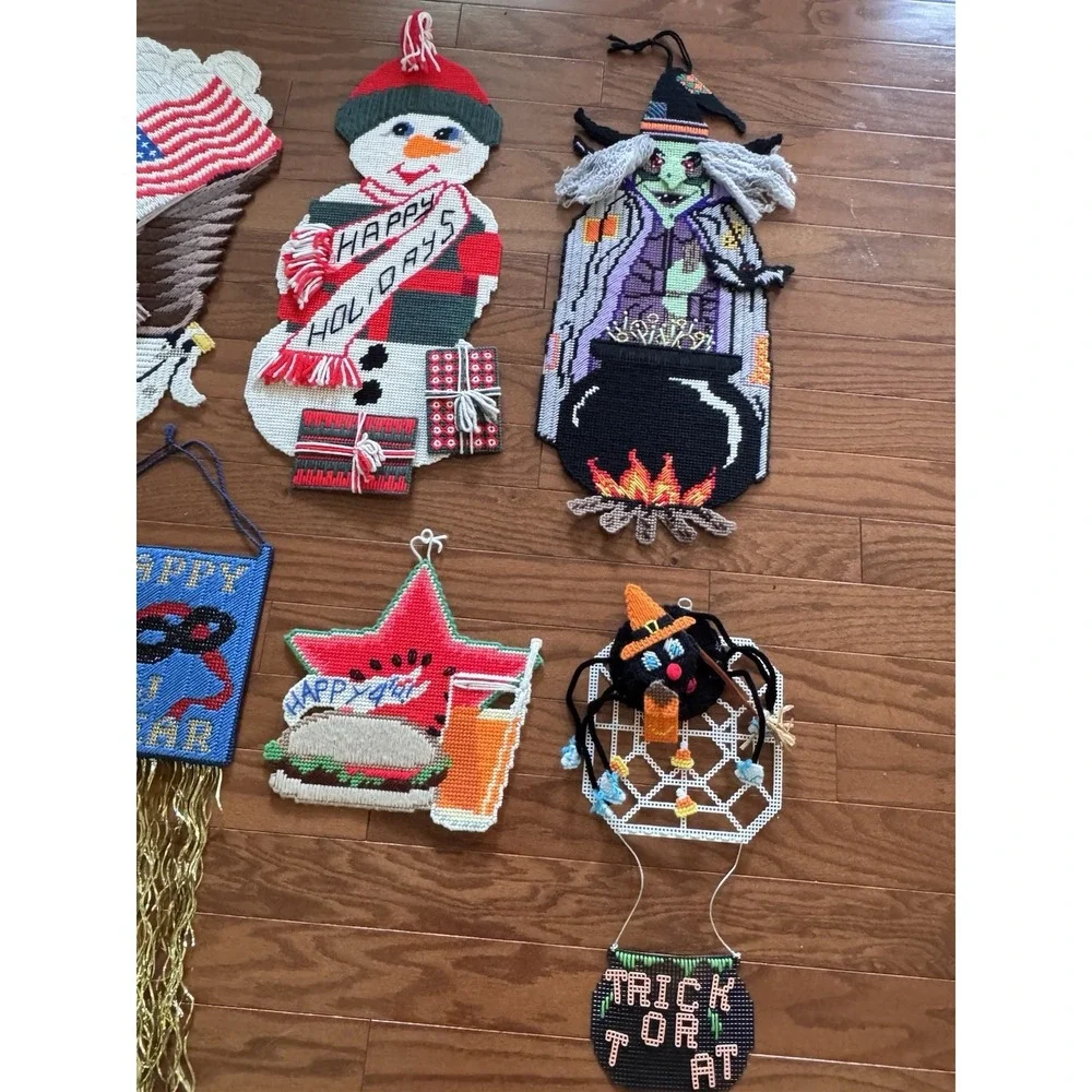 (9)‎ Vintage 70s Holiday Wall Door Hanging Needlepoint Plastic Canvas Retro - Picture 13 of 16